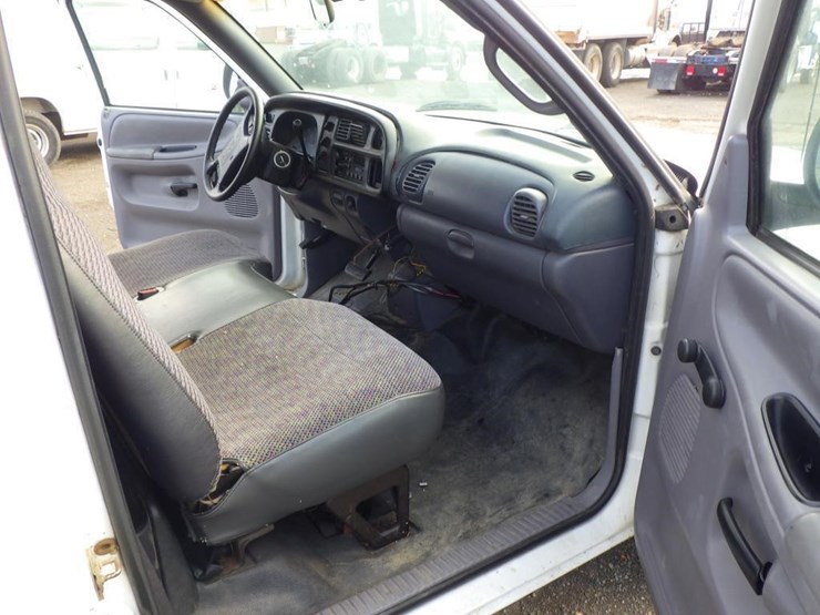 1999-dodge-ram-1500-image-7