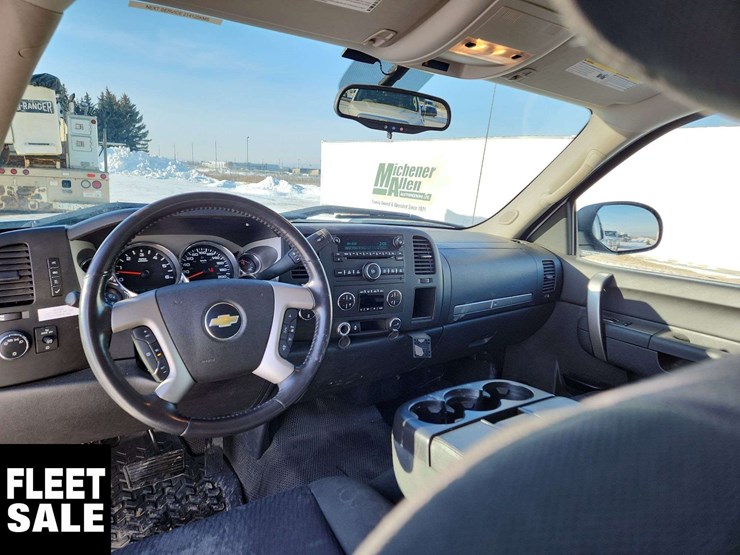 2013-chevrolet-silverado-1500-lt-image-16