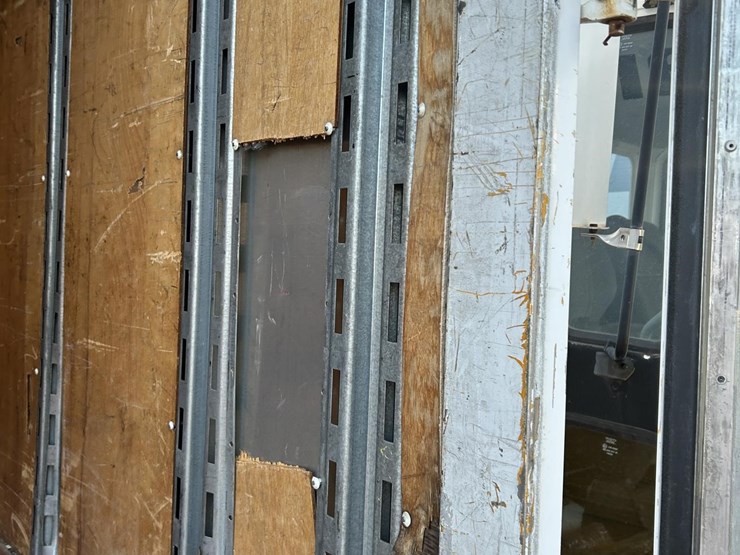 2001-international-4700-image-55