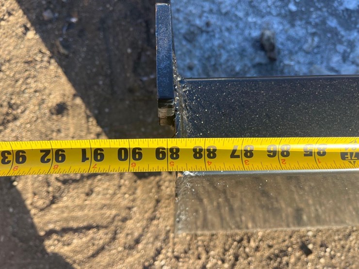 skid-steer-bucket-image-5