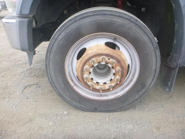 2009-ford-f550-image-21