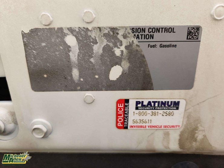 2013-gmc-acadia-slt-image-29