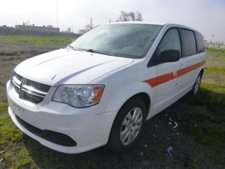 2014-dodge-grand-caravan-image-1