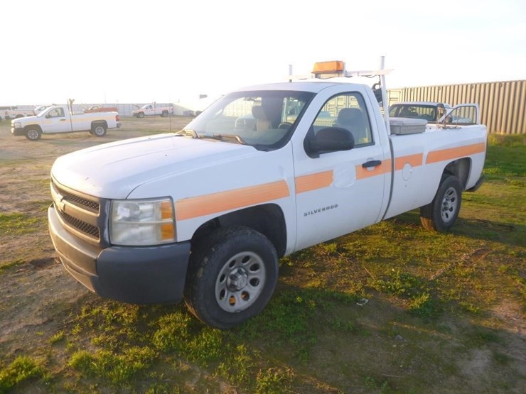 2008-chevrolet-silverado-1500-image-1