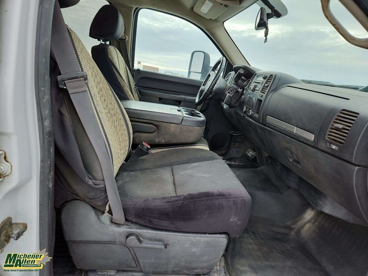 2012-gmc-sierra-3500hd-image-18