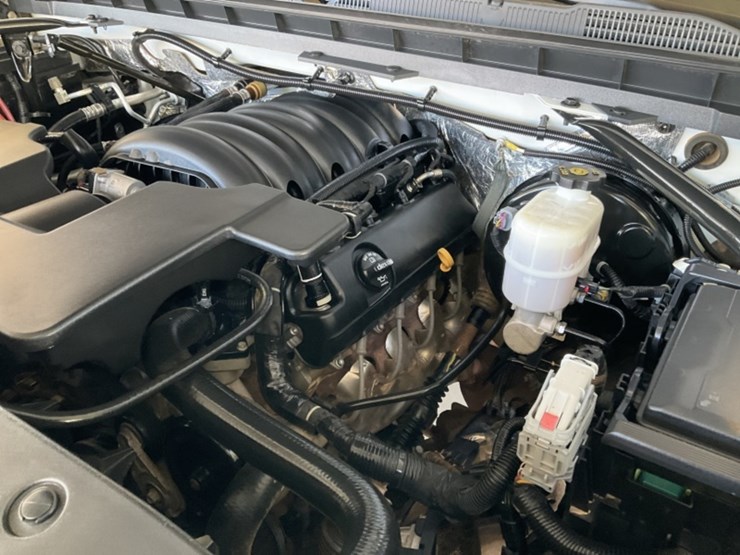 2017-chevrolet-silverado-1500-image-11