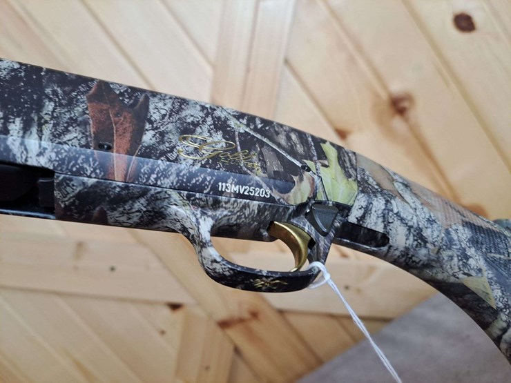 browning-gold-hunter-camo-12-gauge-semiauto-shotgun-image-9