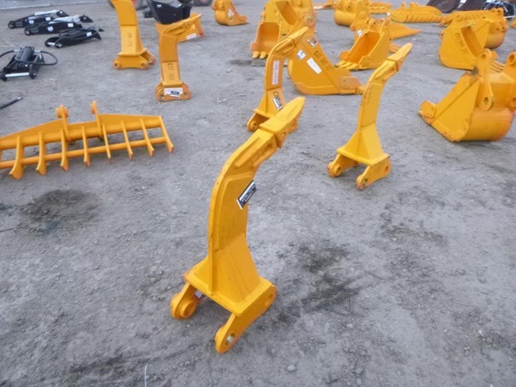 caterpillar-303-image-3