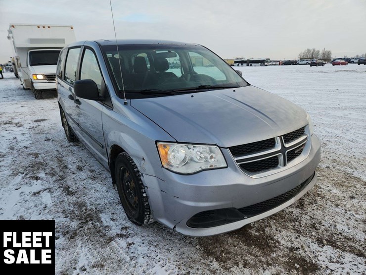 2013-dodge-grand-caravan-se-image-2