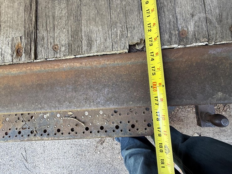 1985-ford-e350-image-9