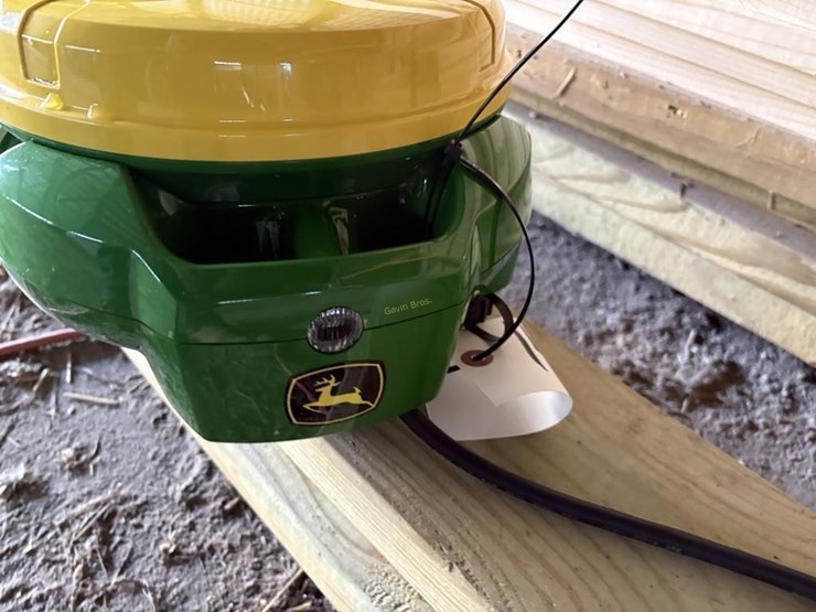 john-deere-starfire-7500-globe-image-3