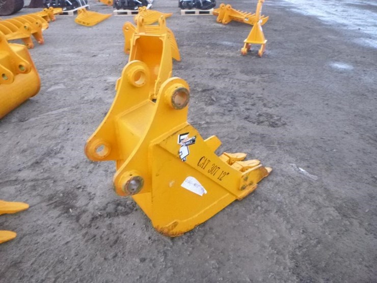 caterpillar-307-image-3