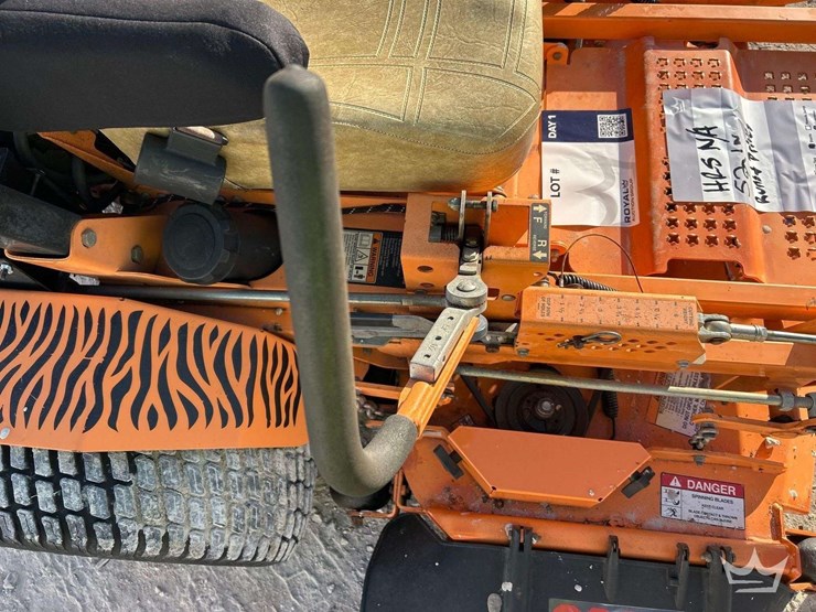 2010-scag-stt52v27ch-image-9