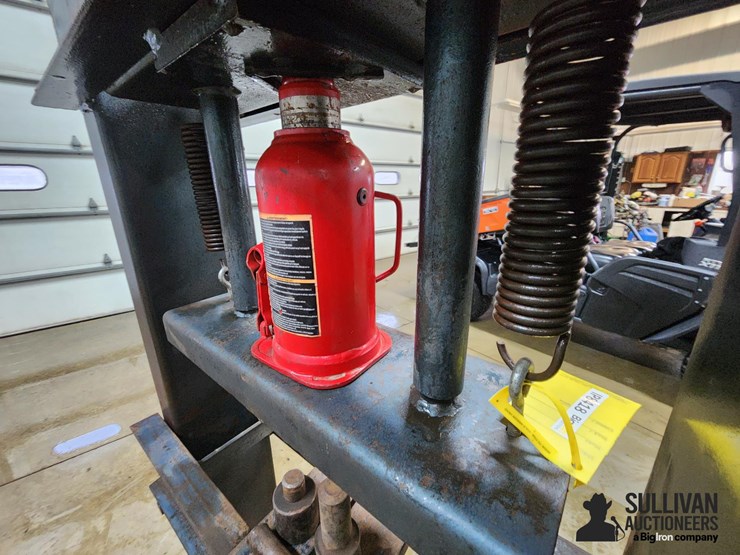 hawke-60,000lb-shop-press-image-17