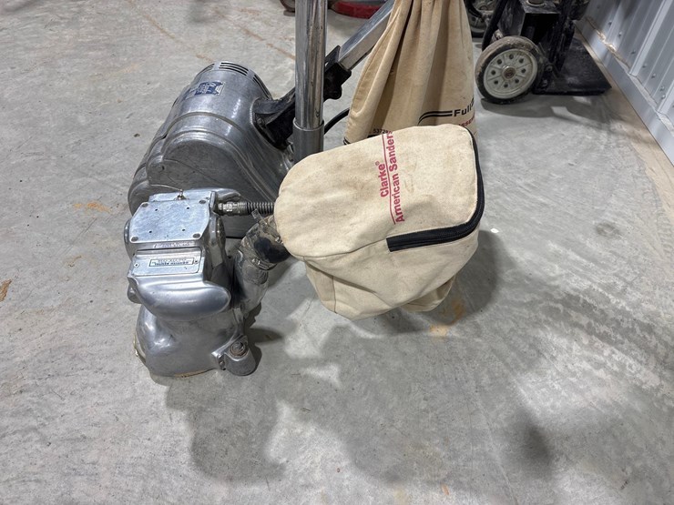 clarke-floor-and-edge-sander-image-2