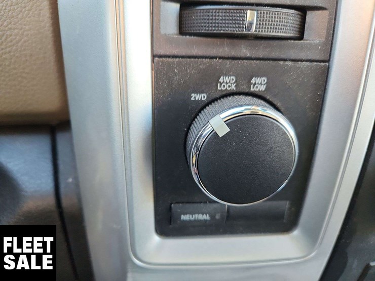 2012-dodge-1500-image-18