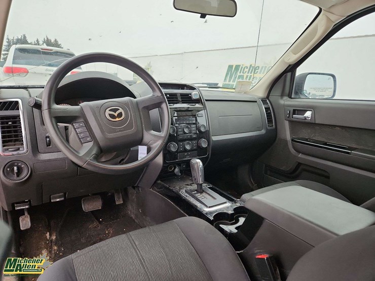 2011-mazda-tribute-image-21