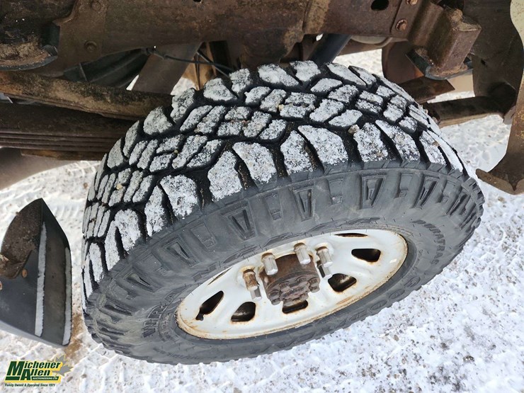 2011-gmc-sierra-3500hd-image-12