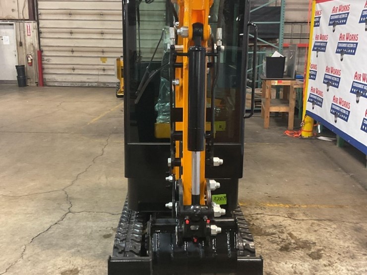 (inv.50030)-2025-miva-va13c-mini-excavator,-13.5-hp-gas-engine,-aux.-hydraulics,-manual-thumb,-image-14