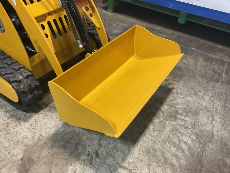 (inv.50029)-new-unused-ggma-gg385-compact-track-loader,-14-hp-gas-engine,-aux.-hydraulics-image-4