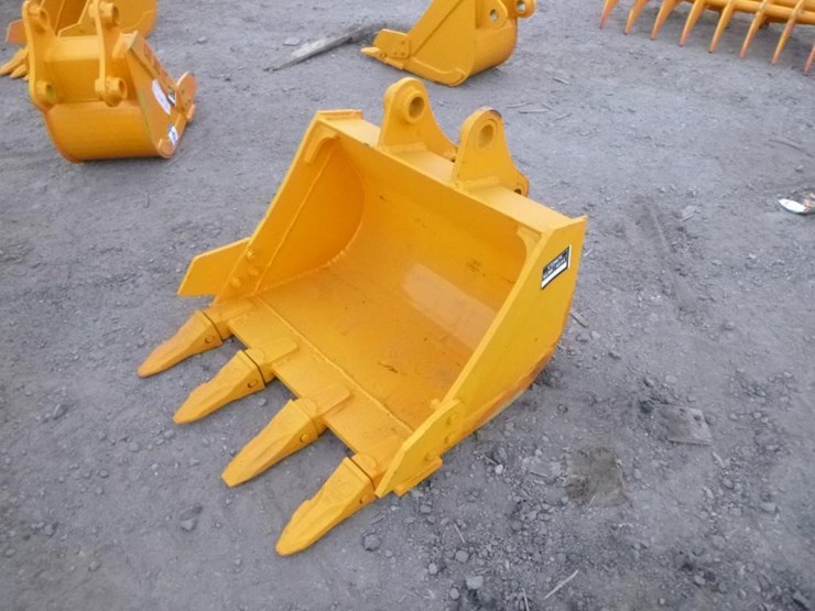 caterpillar-303-image-1