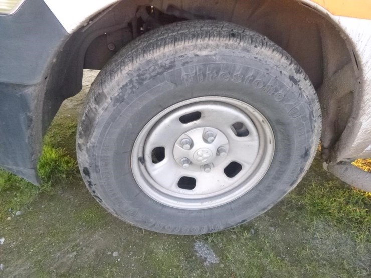 2015-dodge-1500-image-21