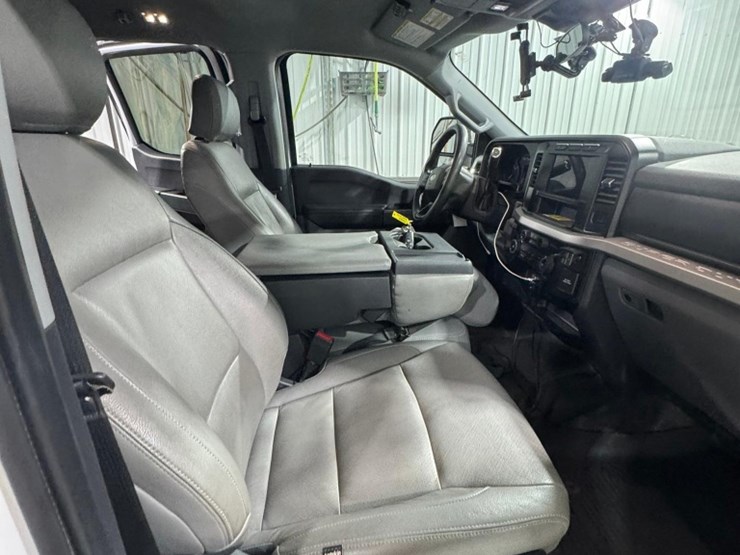 2024-ford-f250-image-13