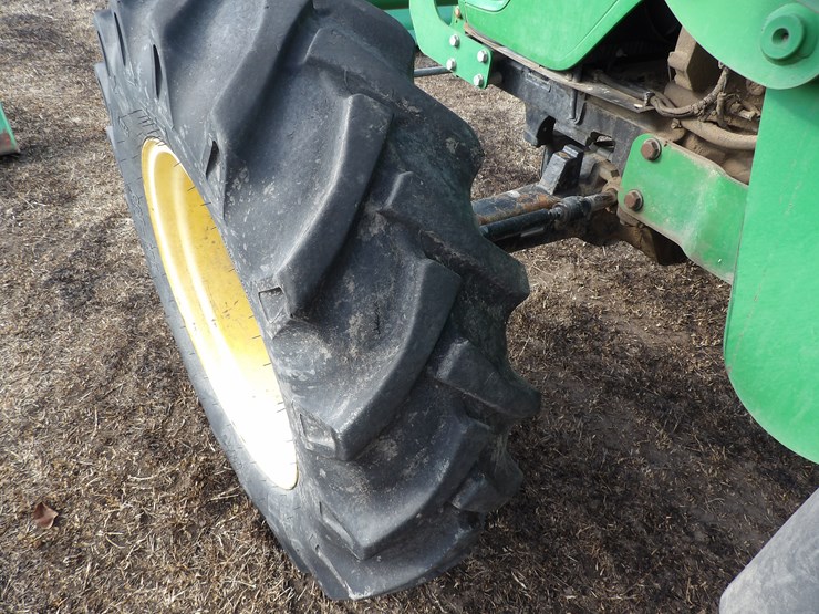 2010-john-deere-5083e-image-9
