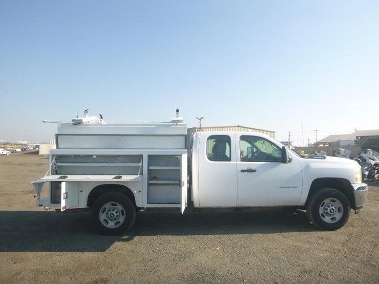 2011-chevrolet-2500-image-8