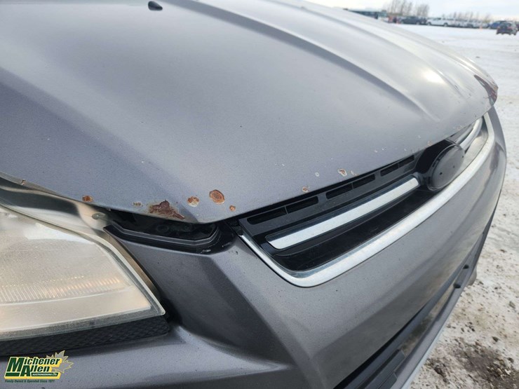 2013-ford-escape-sel-image-32