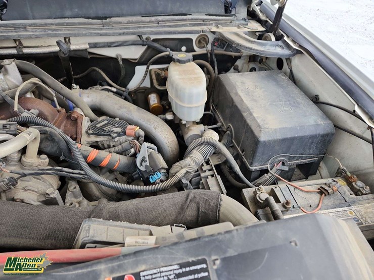 2012-gmc-sierra-3500hd-image-30