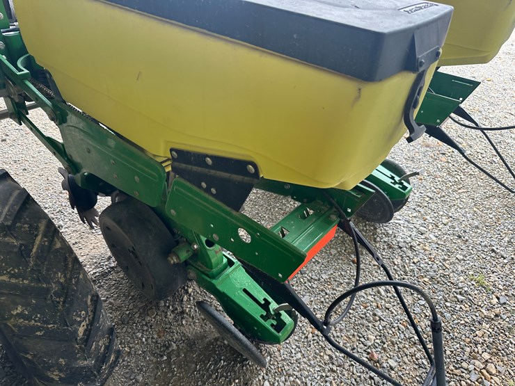 john-deere-1725-image-40