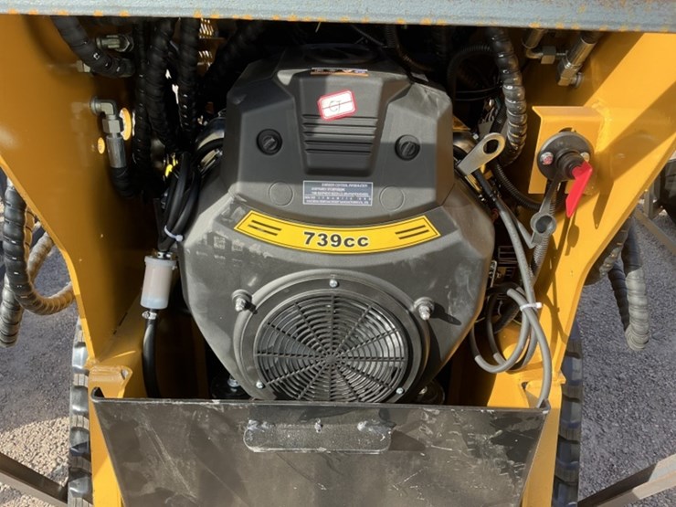 2025-agt-mx-crt23-skid-steer-image-7