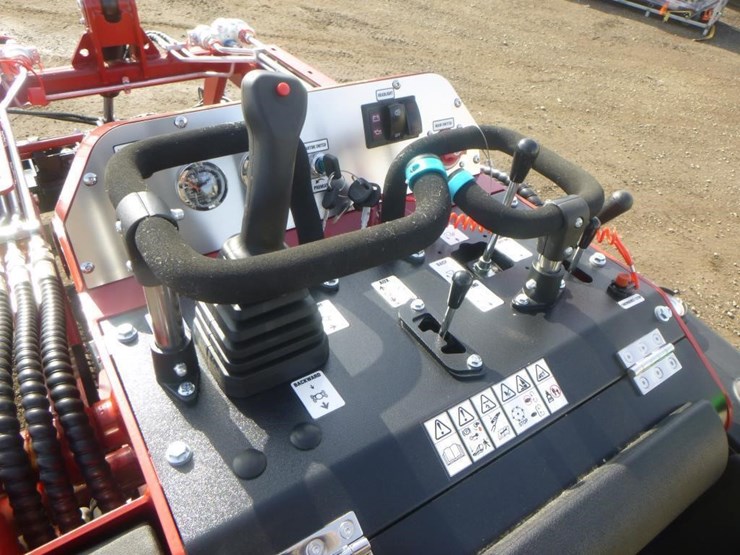 2025-stag-tl425-skid-steer-track-loader-image-16