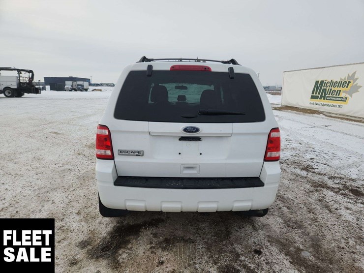 2011-ford-escape-xlt-image-8