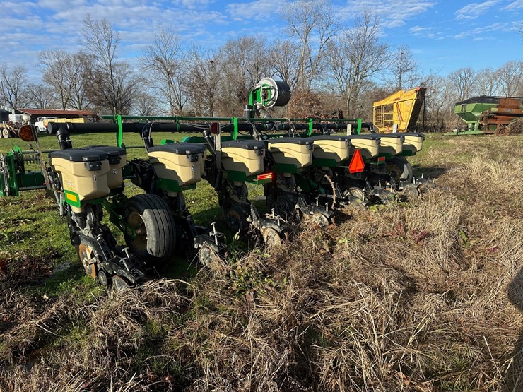 2019-great-plains-yp825a3p-image-3