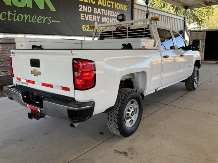 2016-chevrolet-silverado-2500-image-7