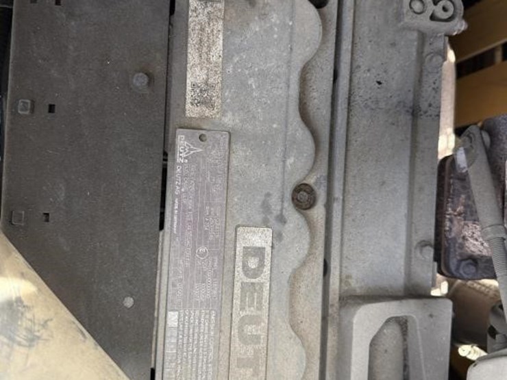 volvo-blaw-knox-pf-4410b-asphalt-paver-image-9