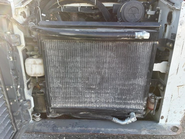 2019-takeuchi-tl10v2-image-17