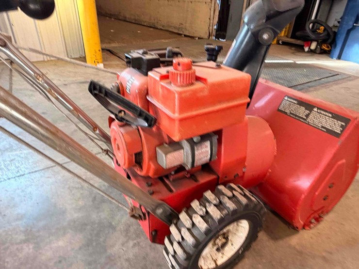 toro-521-snowblower-image-10