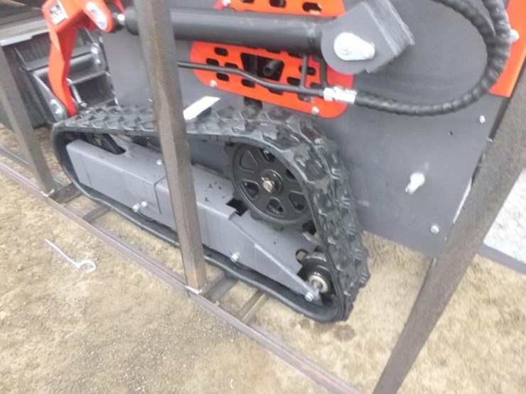 2025-agt-ysrt14-skid-steer-track-loader-image-18