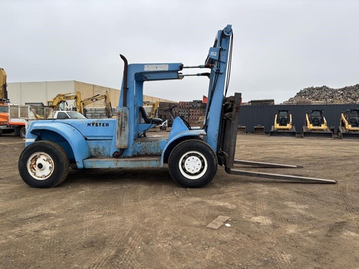 hyster-h300a-forklift-image-7