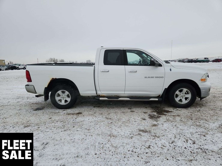 2011-dodge-1500-image-24