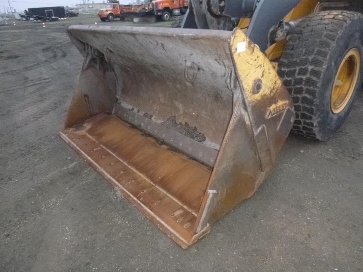 2005-deere-624j-image-14