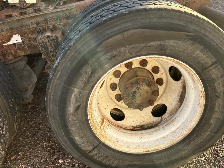 1999-volvo-vnl64t770-image-60