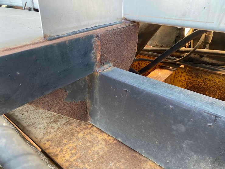 adams-ss-fertilizer-bed-image-9