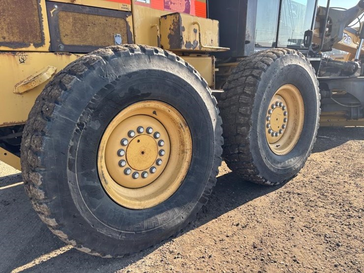 2008-deere-772d-image-34