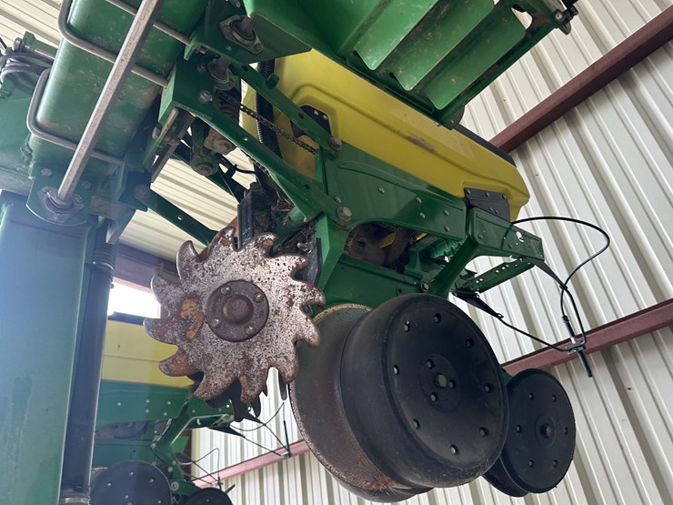 john-deere-1725-image-20