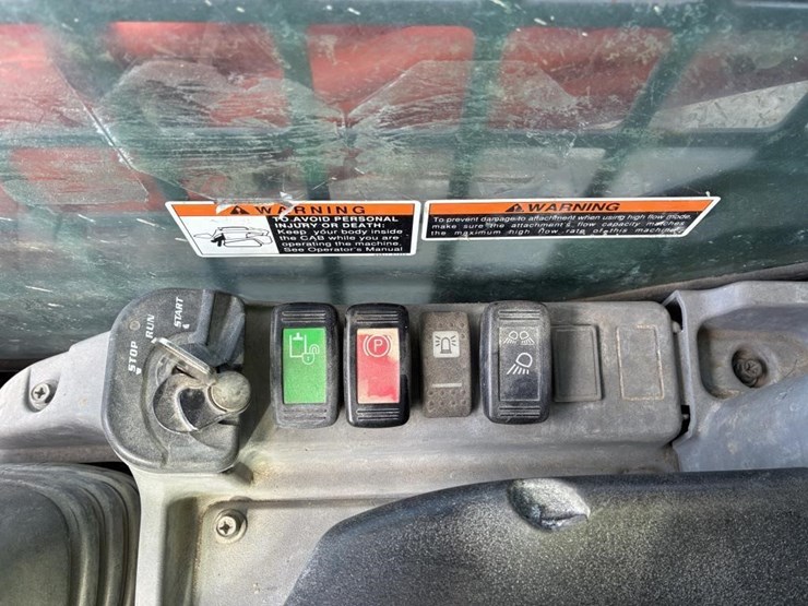 2021-kubota-svl97-2-image-16