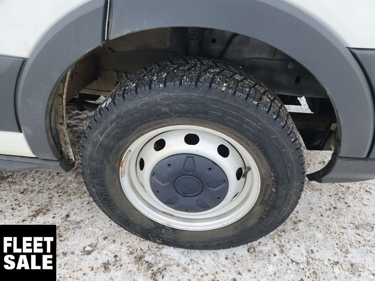 2017-ford-transit-image-14